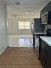 2710 NW 11th Pl in Fort Lauderdale, FL - Building Photo - Building Photo