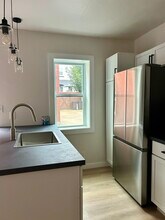 4044 Geneva St in Pittsburgh, PA - Building Photo - Building Photo