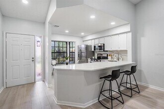 2582 Bentley Dr in Palm Harbor, FL - Building Photo - Building Photo