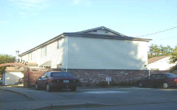 Keystone Apartments in Issaquah, WA - Building Photo