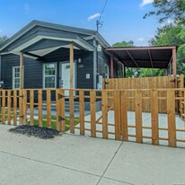 210 N San Jacinto St, Unit 1 in San Antonio, TX - Building Photo