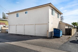 9861 Belfast Dr in Garden Grove, CA - Building Photo - Building Photo