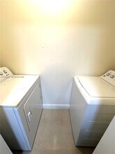 919 NE 199th St in Miami, FL - Building Photo - Building Photo