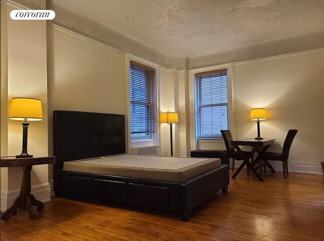 property at 26 E 63rd St