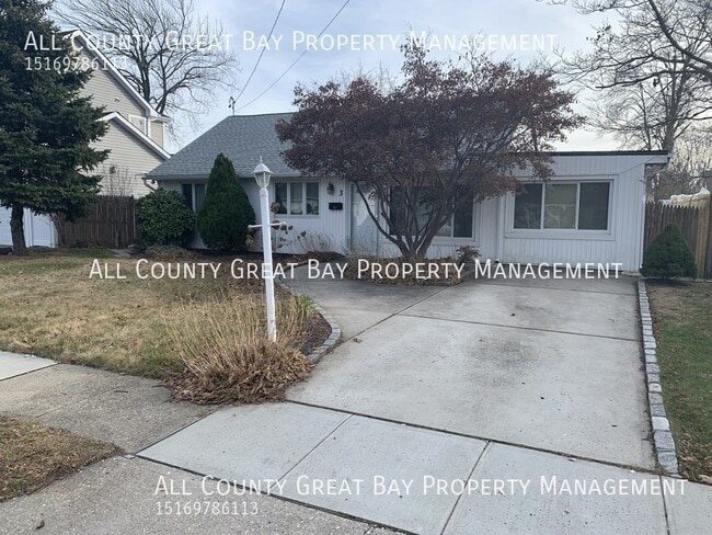 property at 3 Vernon St