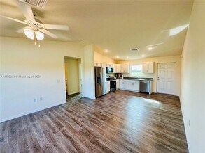 131 Carousel Ave in La Belle, FL - Building Photo - Building Photo