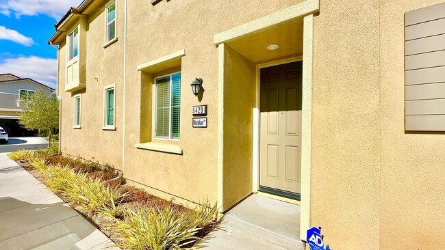 5429 Meridian Pl in Bonsall, CA - Foto de edificio - Building Photo