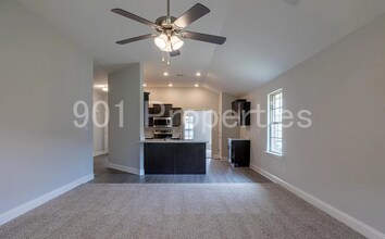 5961 Uselton Dr in Southaven, MS - Building Photo - Building Photo