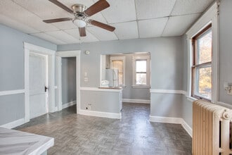 226 Ledgeside Ave in Waterbury, CT - Building Photo - Building Photo