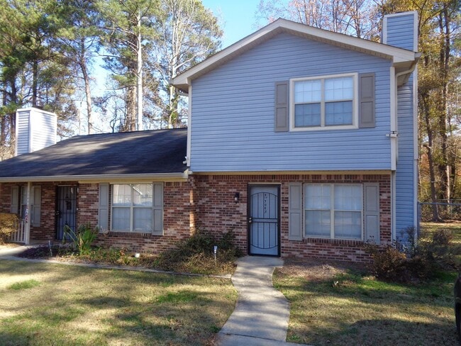 property at 7045 Brentwood Ct