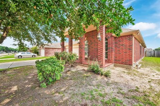 21002 White Oak Ridge Dr in Houston, TX - Building Photo - Building Photo