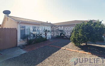 8723 Hillery Dr in San Diego, CA - Building Photo - Building Photo