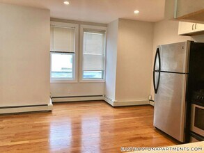 67 Marion St in Boston, MA - Building Photo - Building Photo