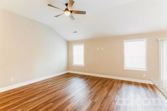 341 Green Hills Dr in Springfield, TN - Building Photo - Building Photo