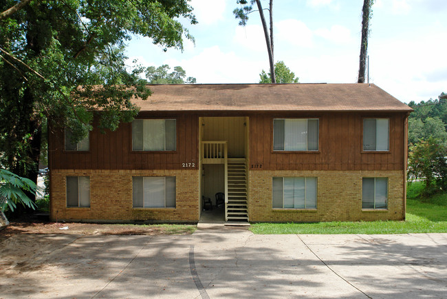 2172 Claremont Ln in Tallahassee, FL - Building Photo - Building Photo