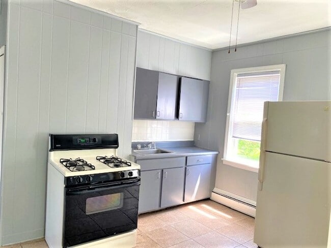 74 Veazie St in Providence, RI - Building Photo - Building Photo