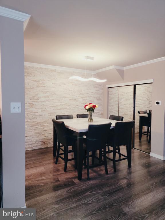 9364 Neil Rd in Philadelphia, PA - Building Photo - Building Photo