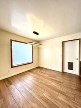 334 Ferndale Ave in South San Francisco, CA - Building Photo - Building Photo