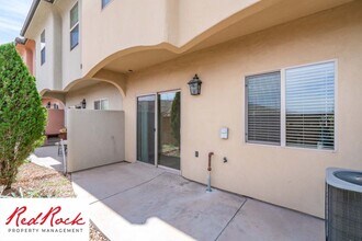2075 S Sir Monte Dr in Saint George, UT - Building Photo - Building Photo
