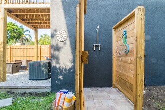 524 7th Ave S in Jacksonville Beach, FL - Building Photo - Building Photo