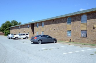 Villa Madrid Apartments in Wichita Falls, TX - Building Photo - Building Photo