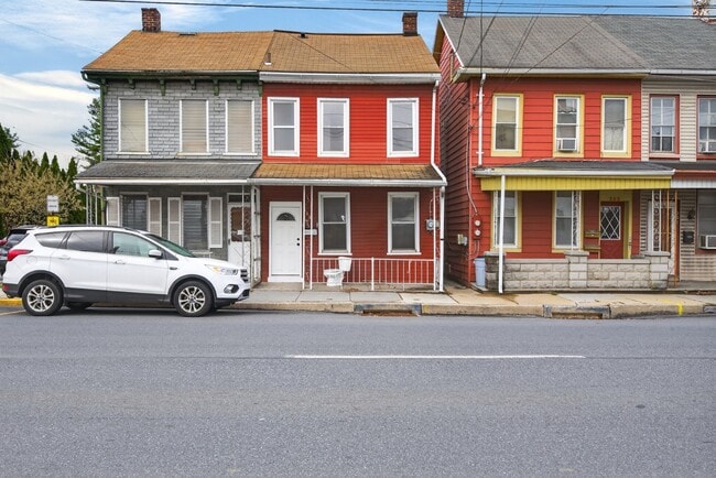 property at 355 S 9th St