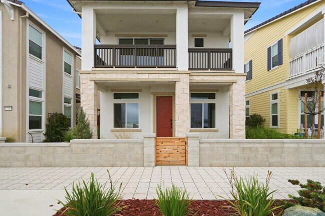 property at 735 Windward Ct