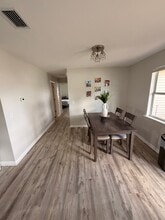 1430 W Schwartz Blvd in Lady Lake, FL - Building Photo - Building Photo