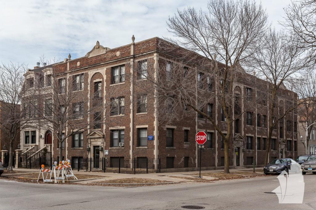 1202 W Wellington Ave, Unit 2 in Chicago, IL - Foto de edificio
