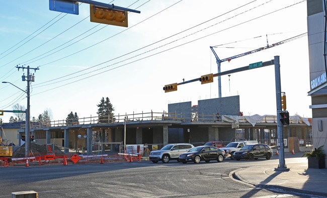 The Windsor - Britannia Block in Calgary, AB - Building Photo - Building Photo