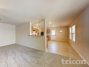 7028 Derbyshire Dr in Fort Worth, TX - Foto de edificio - Building Photo