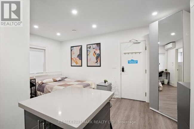 property at 595-595 St Clair Ave W