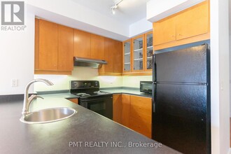 168-1168 King St E in Toronto, ON - Building Photo - Building Photo