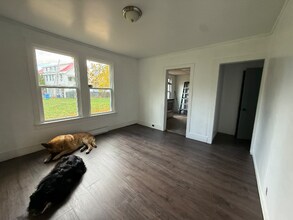 12 Grove St in Cairo, NY - Building Photo - Building Photo