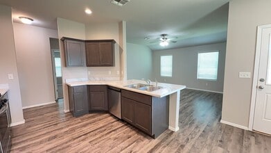 15005 S 284th E Ave in Coweta, OK - Building Photo - Building Photo