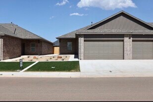 1824 Corpus Ave in Wolfforth, TX - Building Photo