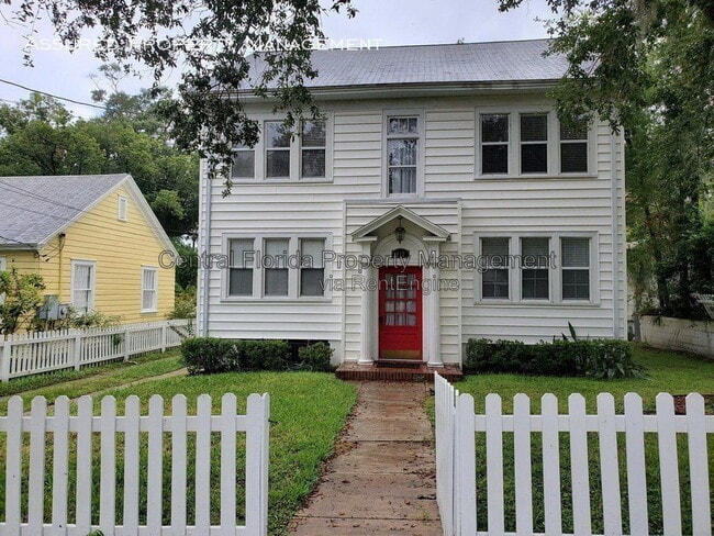 property at 617 N Hyer Ave