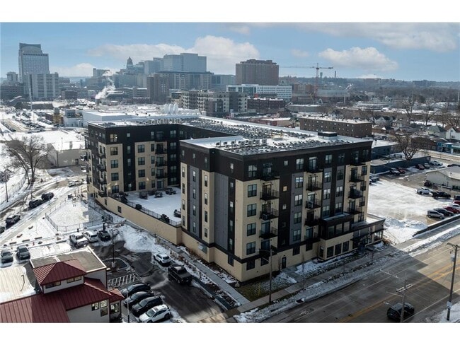 property at 28 7th St NE