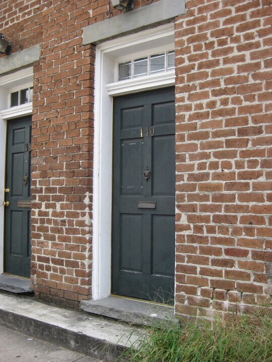 140 Jefferson St in Savannah, GA - Building Photo