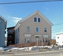 21-23 Spring St in Auburn, ME - Foto de edificio - Building Photo