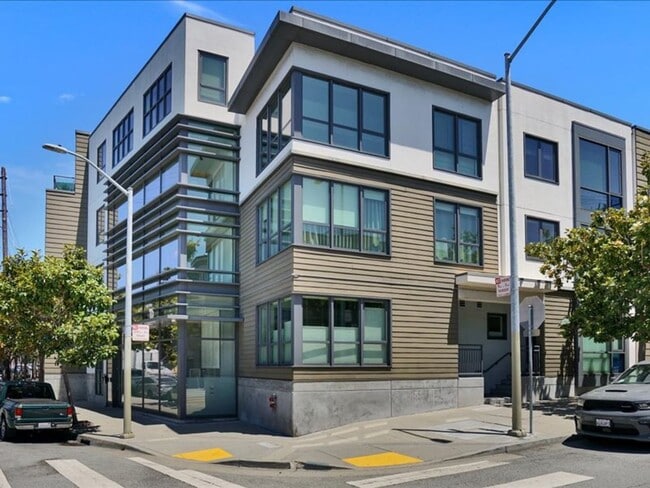 property at 2125 Bryant St