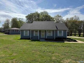 30222 Fort Hampton St in Ardmore, TN - Building Photo