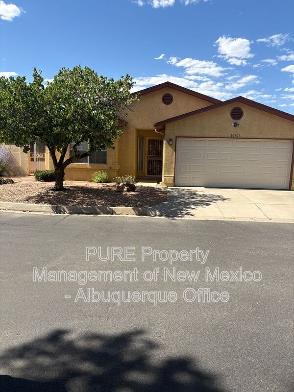 property at 10901 Lagrange Park Dr NE