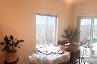 867 Tannin Dr in Medford, OR - Building Photo - Building Photo