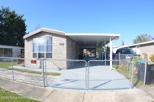 2535 Haverhill Rd NE in Palm Bay, FL - Building Photo