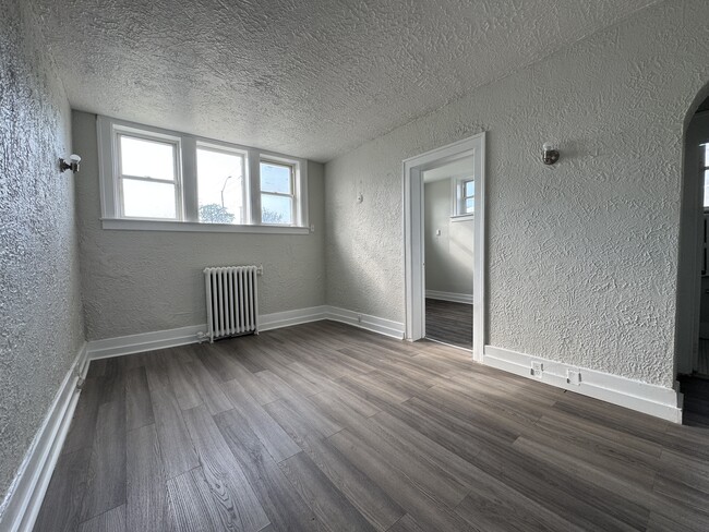 property at 208 Giles Blvd E