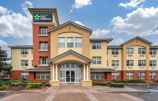 Furnished Studio-Orlando - Southpark - Com in Orlando, FL - Building Photo