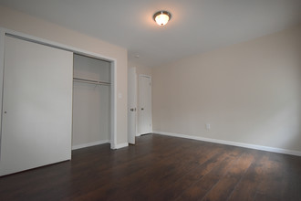 422-424 Jackson Ave, Elizabeth NJ 07201 in Elizabeth, NJ - Building Photo - Interior Photo