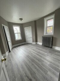 5640 Malcolm St photo'