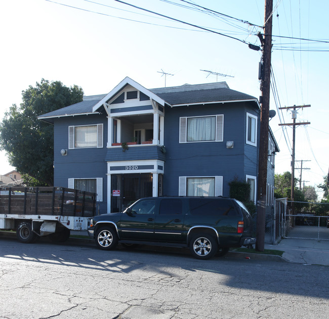 3020 Altura St in Los Angeles, CA - Foto de edificio - Building Photo